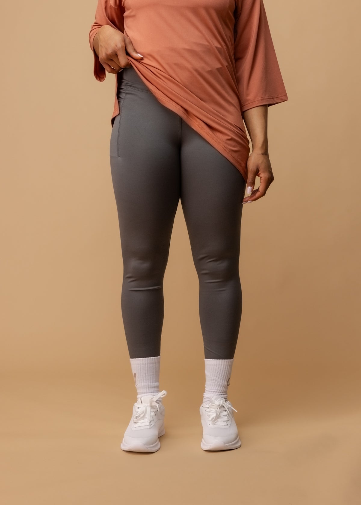 LAYLA | Anthracite