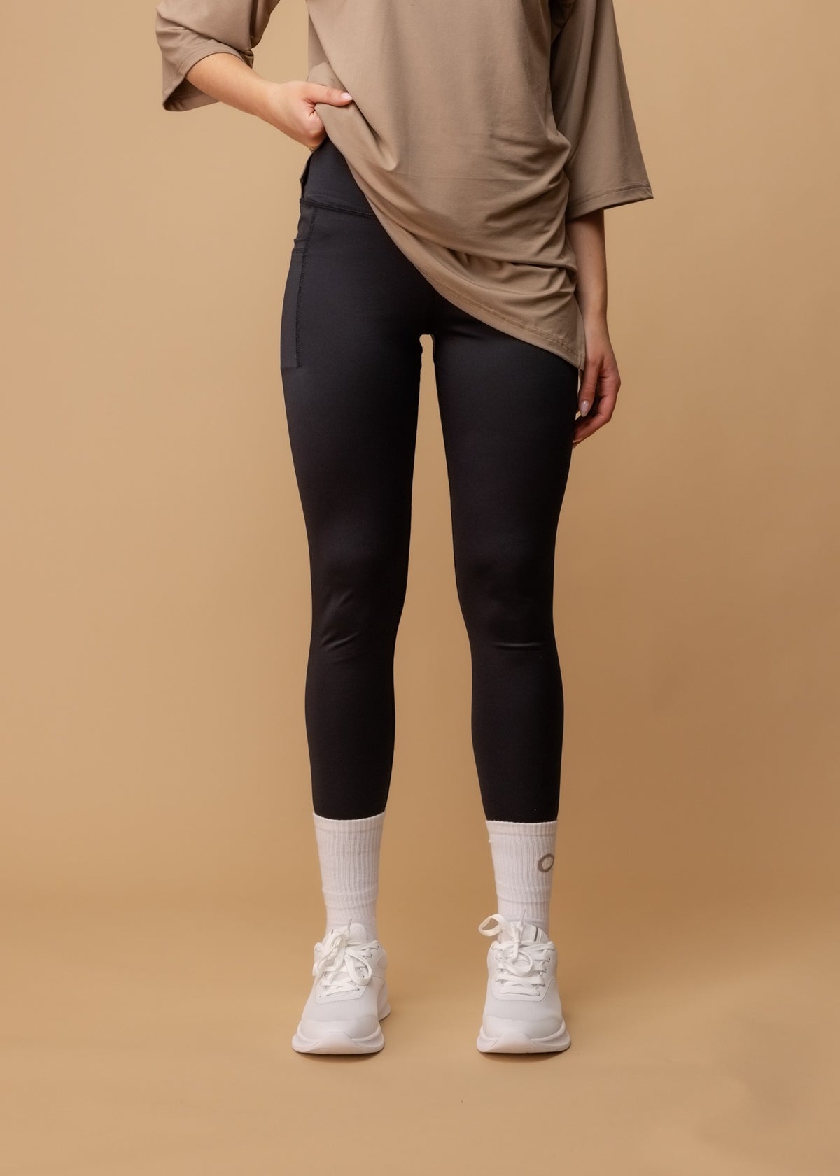 LAYLA | Black