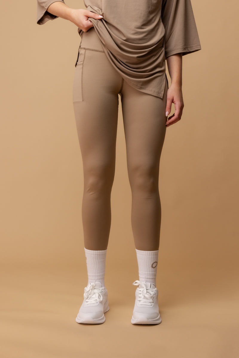 LAYLA | Warm Taupe