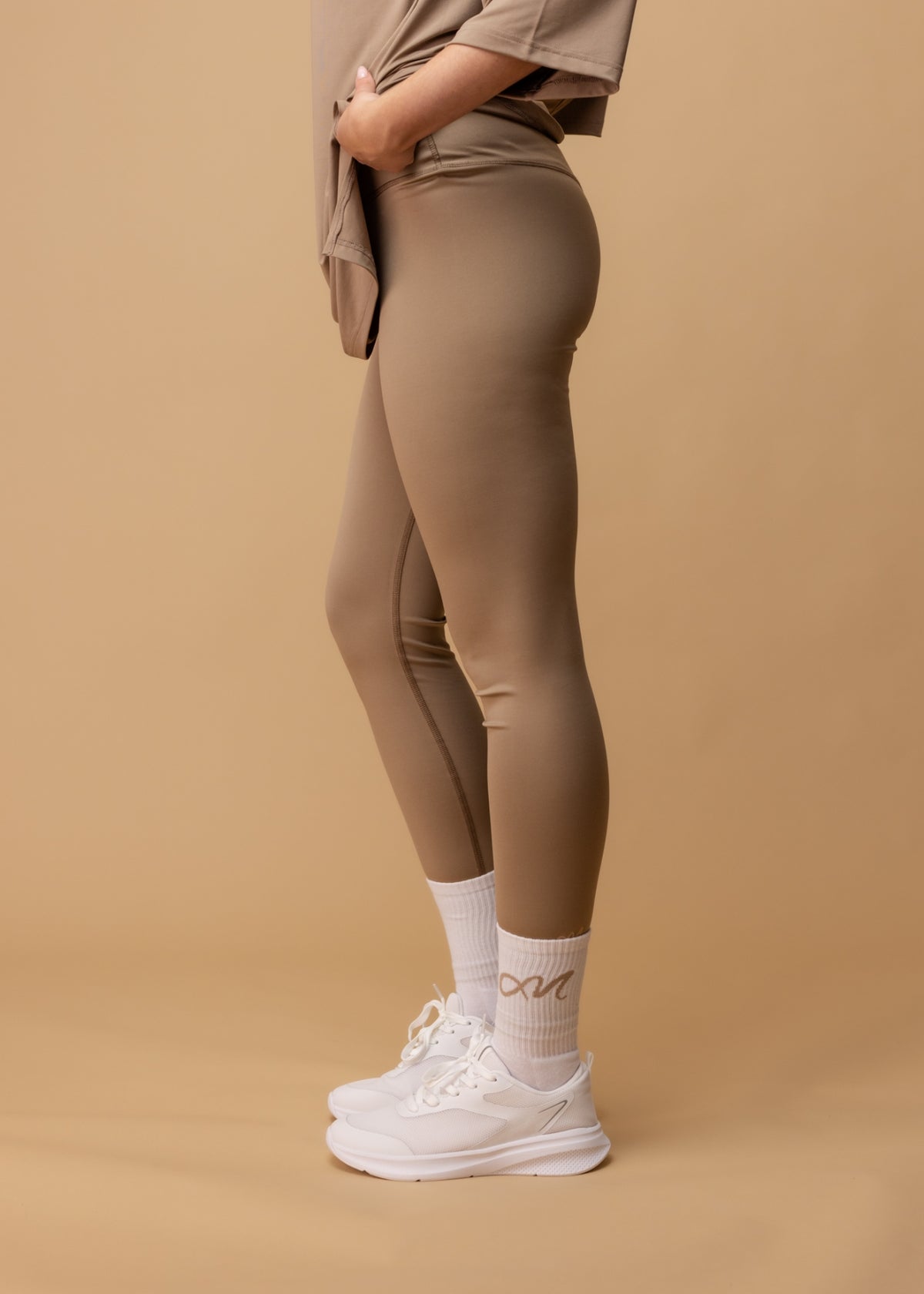 LAYLA | Warm Taupe