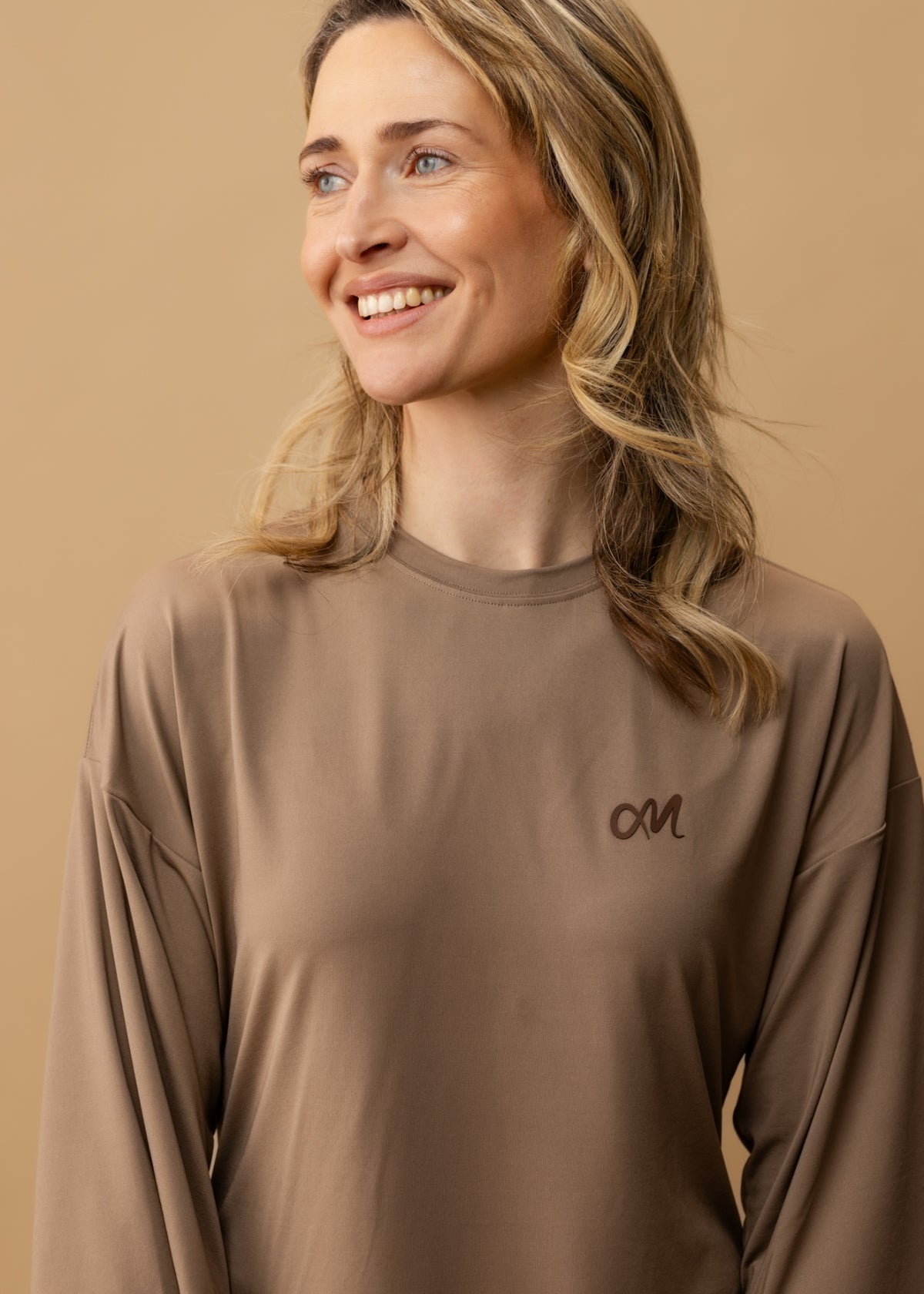 MAJA | Warm Taupe